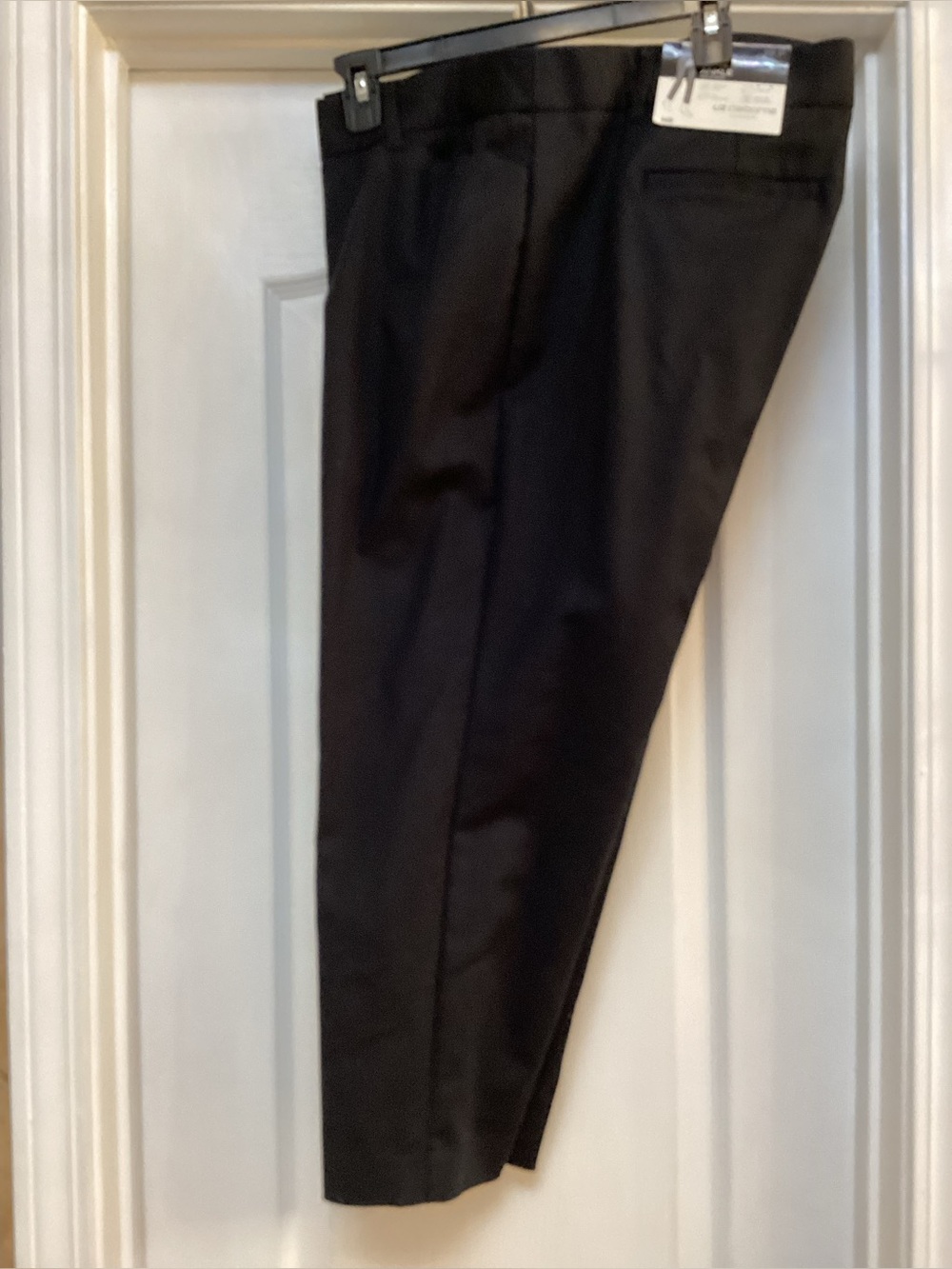 Liz Claiborne Women’s  Emma Ankle  Pants  size 18P  Black